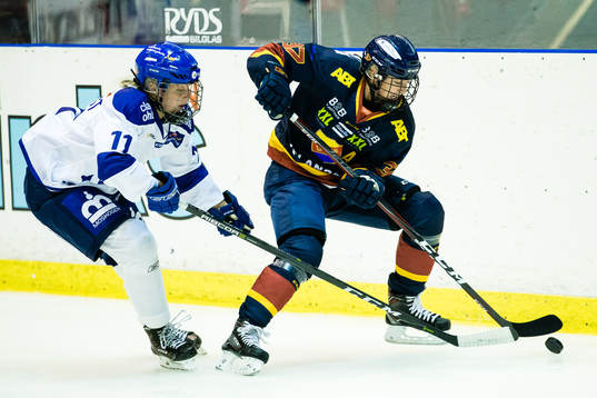 Djurgårdens Josefine Holmgren och Leksands Hanna Lindqvist