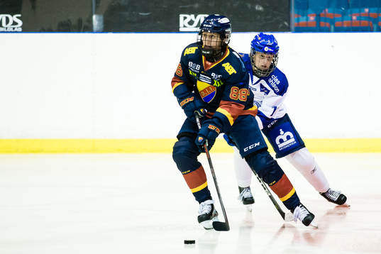 Djurgårdens Hanna Olsson och Leksands Emma Lind
