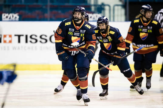 Djurgårdens Josefin Jakobsen jublar