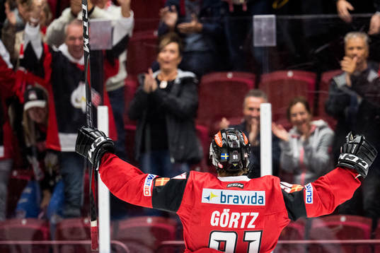 Malmö Redhawks Max Görtz jublar