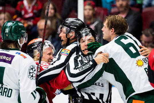 Malmö Redhawks Marcus Sylvegård i bråk med Färjestads
