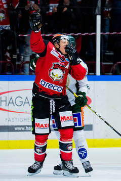 Malmö Redhawks Emil Sylvegård  jublar