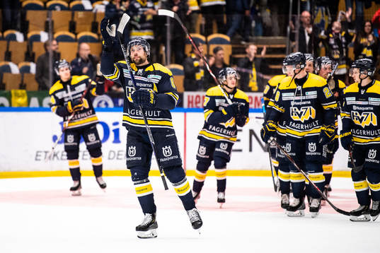 s Christoffer Persson tackar publiken