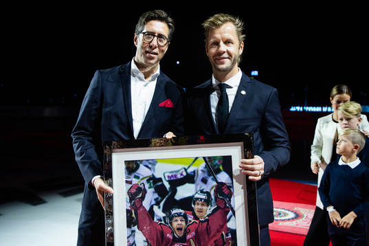Tomi Kallio hyllas innan ishockeymatchen i SHL mellan