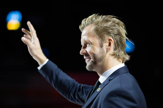 Tomi Kallio hyllas innan ishockeymatchen i SHL mellan