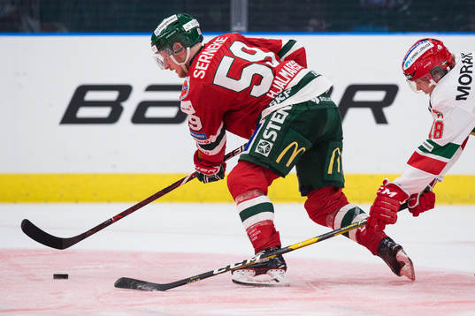 Frölundas Simon Hjalmarsson och Moras Emil Aronsson