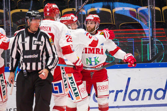 Timrås Mattias Guter jublar