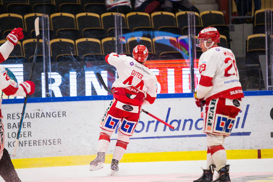 Timrås Mattias Guter jublar