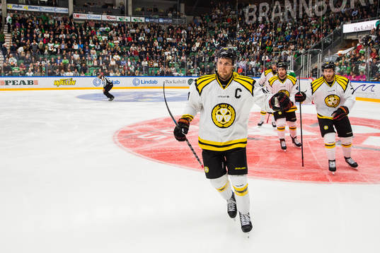 Brynäs Jacob Blomqvist jublar