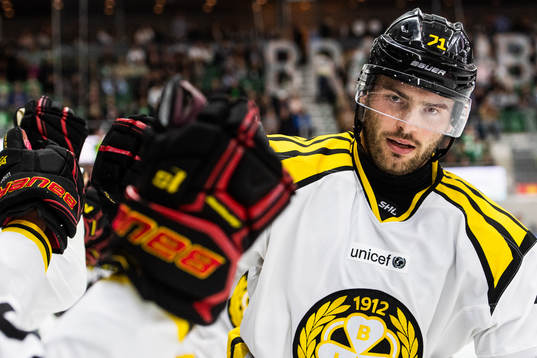 Brynäs Robert Kousal jublar