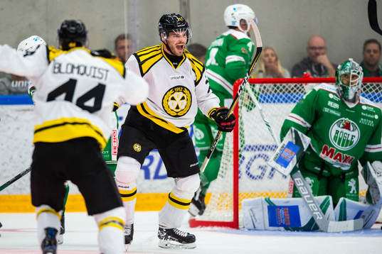 Brynäs Robert Kousal jublar