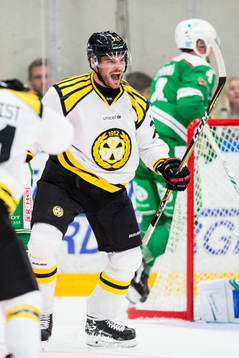 Brynäs Robert Kousal jublar