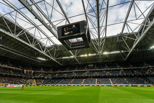 Vybild inuti Friends Arena innan fotbollsmatchen i