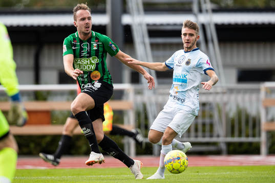 Bläddra bland fler bilder av FOTBOLL, SUPERETTAN, Varberg-Gefle