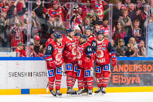 Västerviks spelare jublar