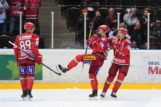 Modos Johan Eriksson gör första målet