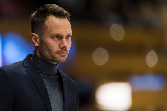 Almtunas assisterande tränare Martin Gudmundsson