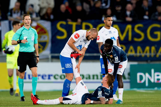 Eirik Hestad of Molde and Martin Rønning Ovenstad of