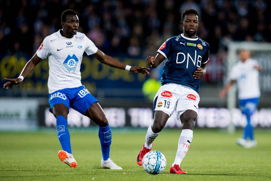 Babacar Sarr of Molde and Francisco Júnior of Strømsgodset