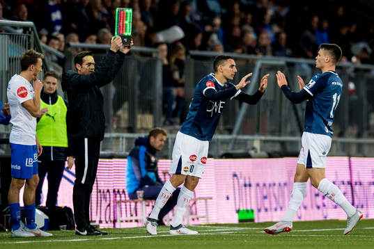 Mustafa "Mos" Abdellaoue of Strømsgodset comes