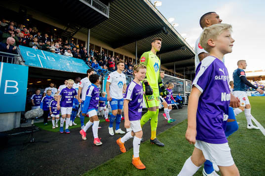 Goalkeeper Andreas Linde of Molde