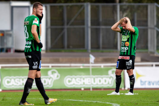 Varbergs Jesper Modig och Albert Ejupi  deppar