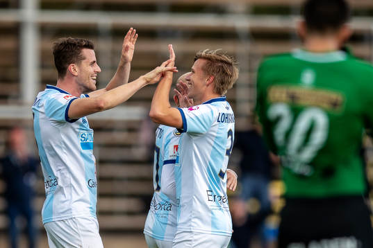 Gefles Jesper Björkman och Albin Lohikangas jublar