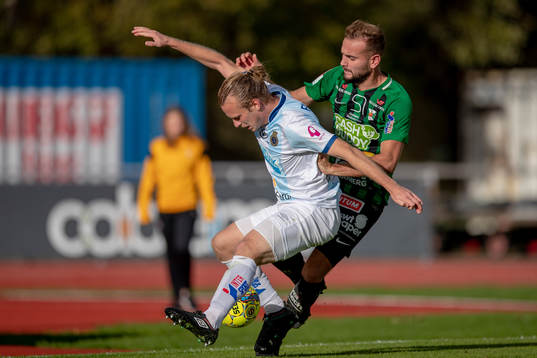 Gefles Jesper Florén mot Varbergs Perparim Beqaj
