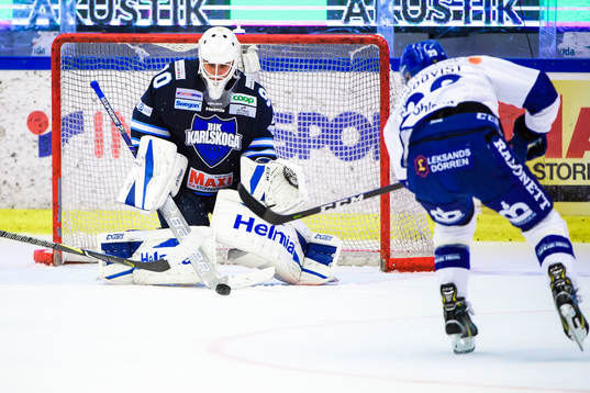 Karlskogas målvakt Olle Eriksson Ek