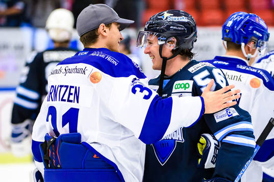 Leksands målvakt Jonas Arntzen och Karlskogas Fredrik