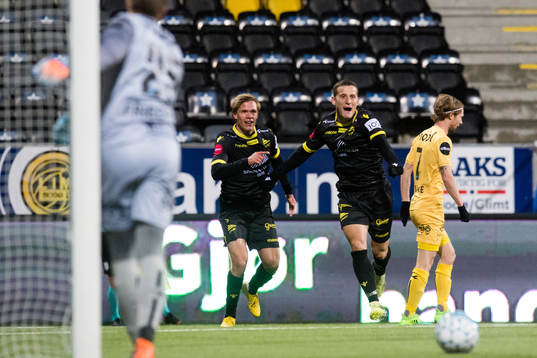 Herolind Shala of Start celebrates the 1-2 goal with his