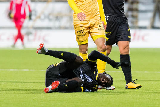Afeez Aremu of Start with an injury
