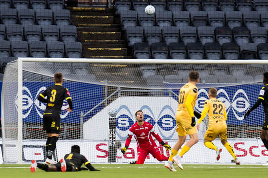 Goalkeeper Jonas Deumeland of Start