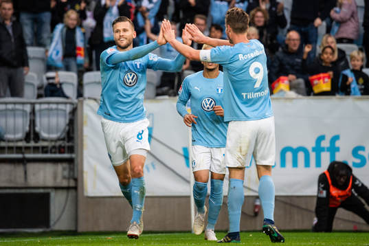 Malmö FFs Arnór Ingvi Traustason jublar