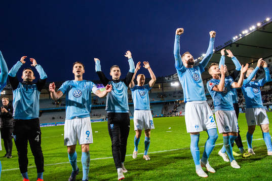Malmö FFs spelare jublar