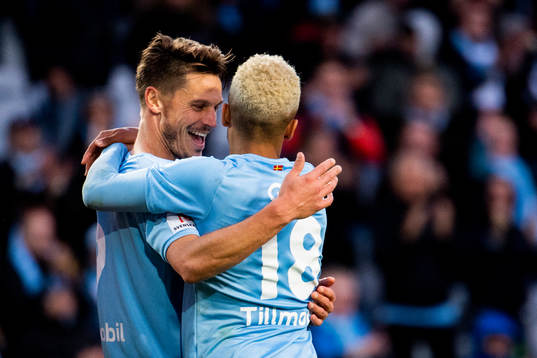 Malmö FFs Markus Rosenberg och Romain Gall jublar