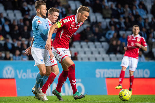 Kalmars Viktor Elm och Malmö FFs Arnór Ingvi Traustason
