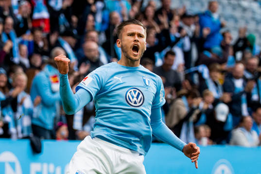 Malmö FFs Arnór Ingvi Traustason jublar