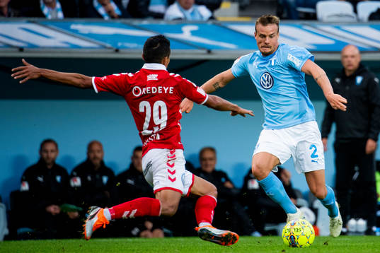 Malmö FFs Eric Larsson och Kalmars Romário Pereira Sipião