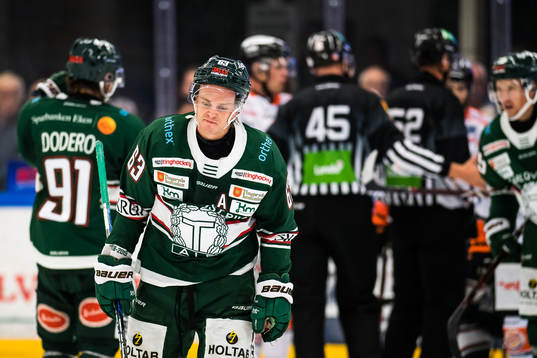 Tingsryds Daniel Öhrn  deppar