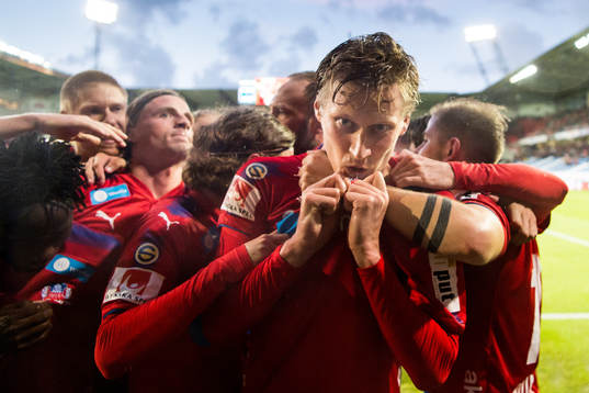 Helsingborgs Andri Runar  Bjarnason jublar