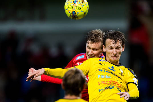 Helsingborgs Andri Runar  Bjarnason och Frejs Hjalmar Ekdal