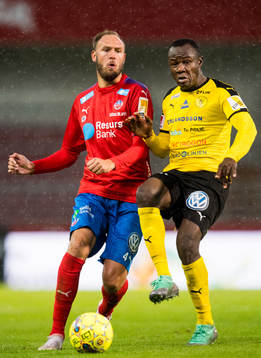 Helsingborgs Andreas Granqvist och Frejs Nsima Peter
