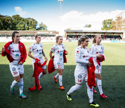 Rosengårds Edina Filekovic, Anja Mittag, Fiona Brown,