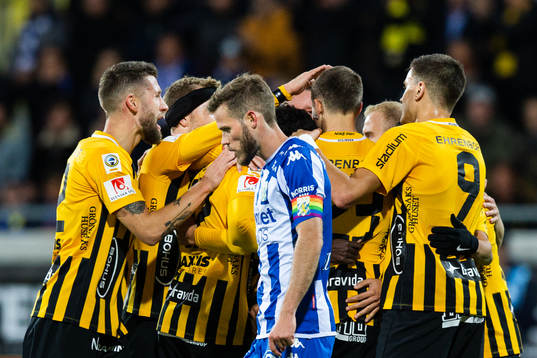 IFK Göteborgs Emil Salomonsson deppar medan Häckens