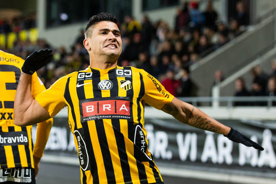 Häckens Paulinho jublar