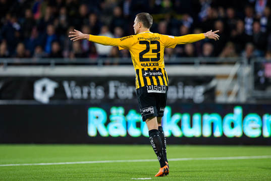 Häckens Viktor Lundberg jublar