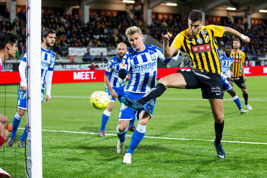 Häckens Alexander Jeremejeff styr in 3-0