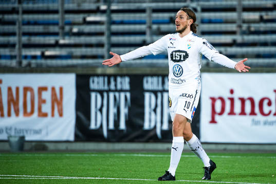 Östers David Johannesson reagerar