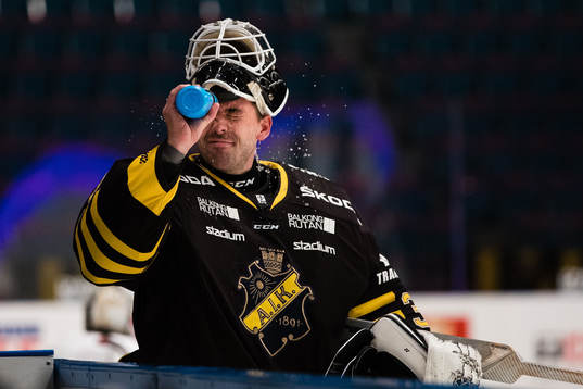 s målvakt Johannes Jönsson